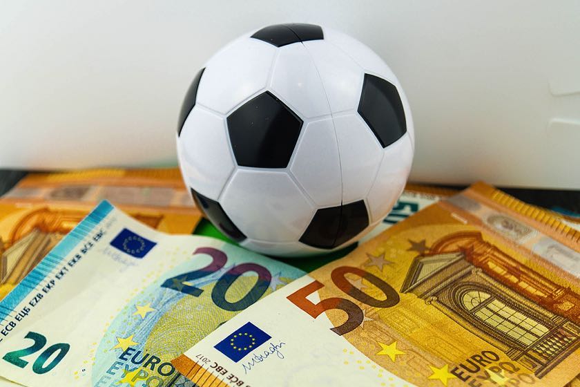 football-transfer-money