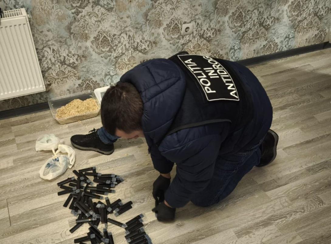 photo_5463201179815841351_y