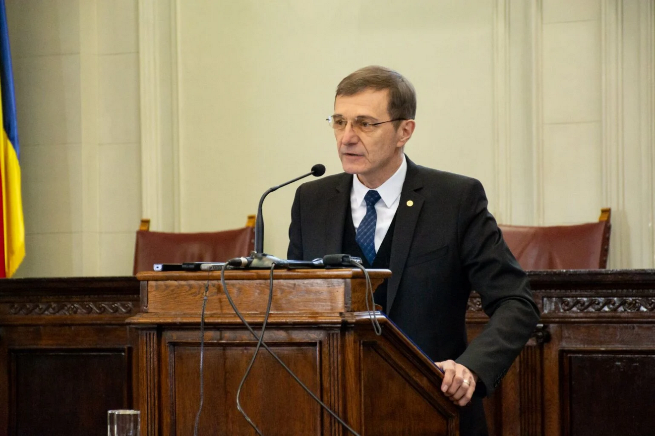 Screenshot 2025-12-13 at 14-16-49 2020.01.30-Academia-Romana-073-rs-1536x1024.webp (WEBP Image 1536 × 1024 pixels) — Scaled (57%)