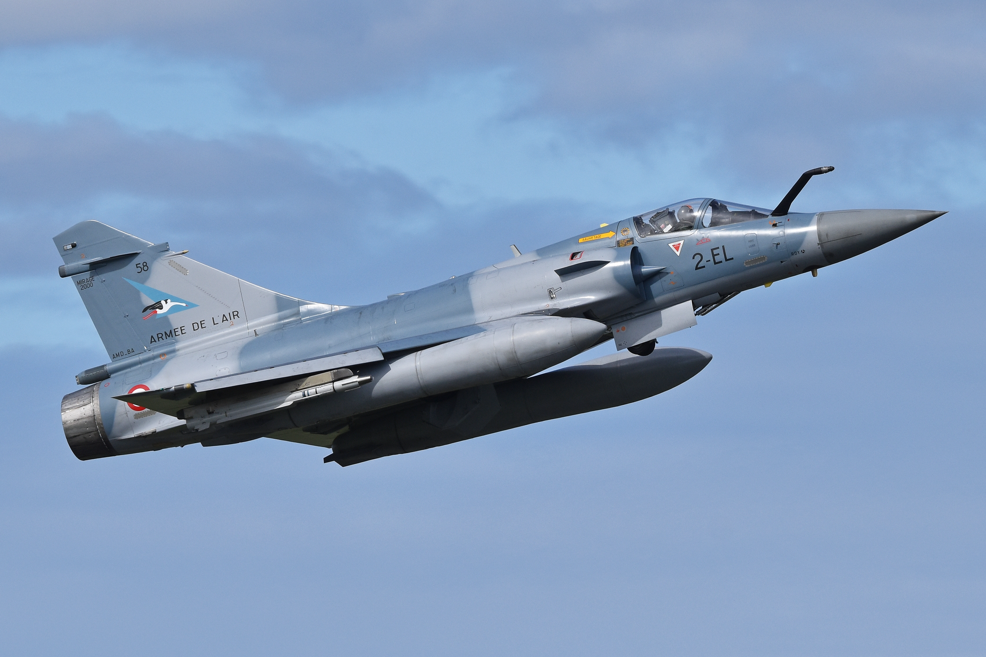 Dassault_Mirage_2000-5F_‘58_2-EL’_(49324848342)