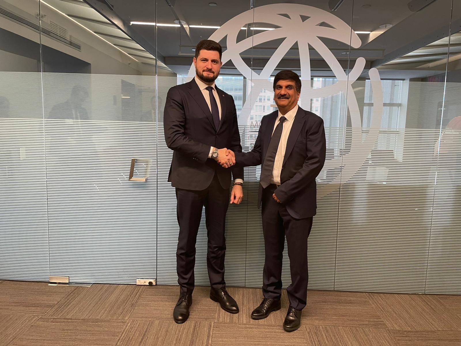 641302984_902115499480762_8679529656620379282_n