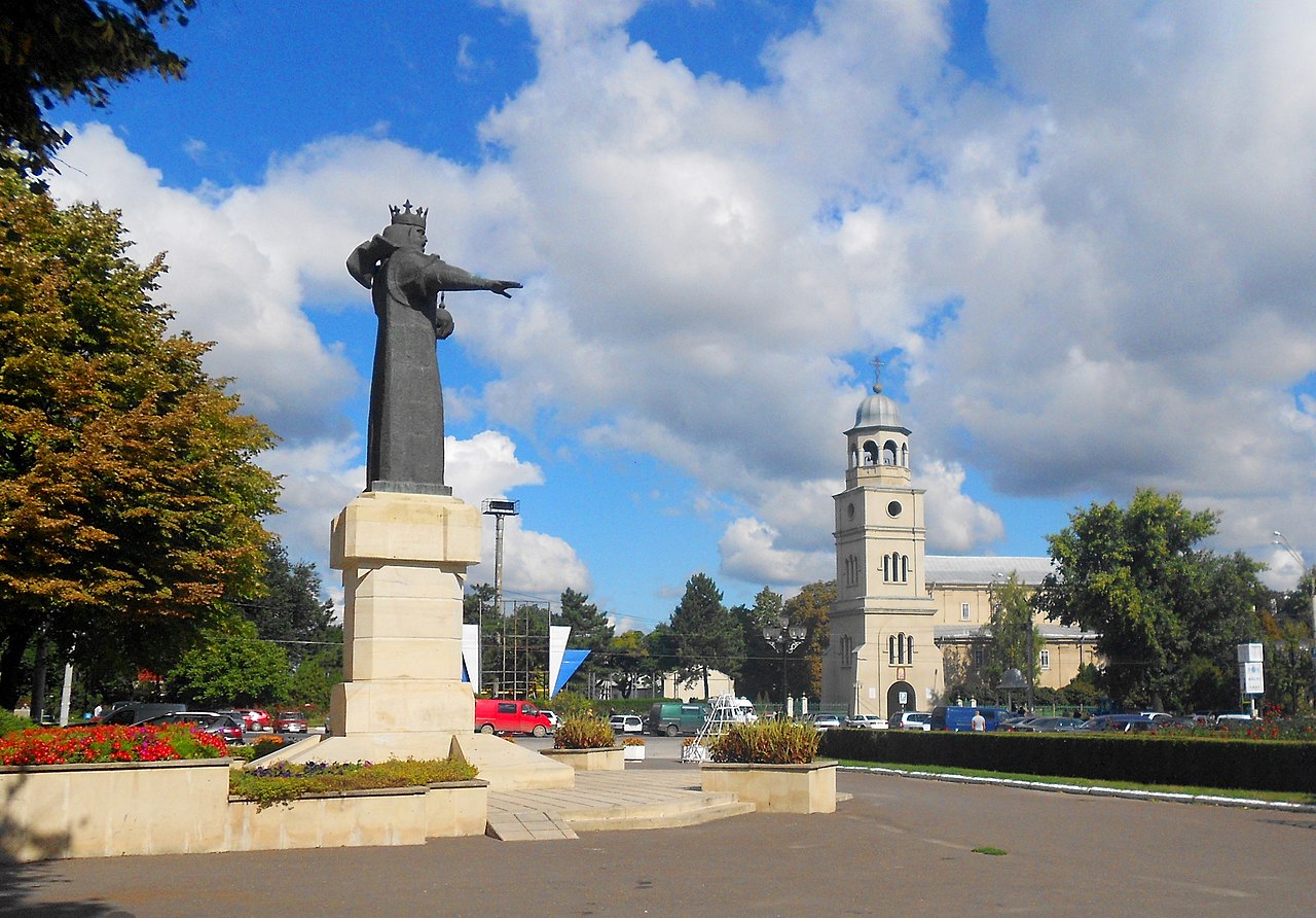 Piața_Independenței_din_Bălți_3