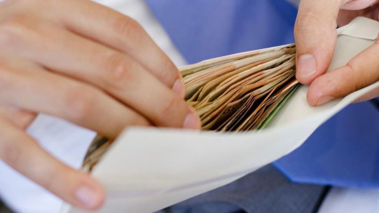 eb2219cb-65f3-4e70-90d8-30e269f2d16a