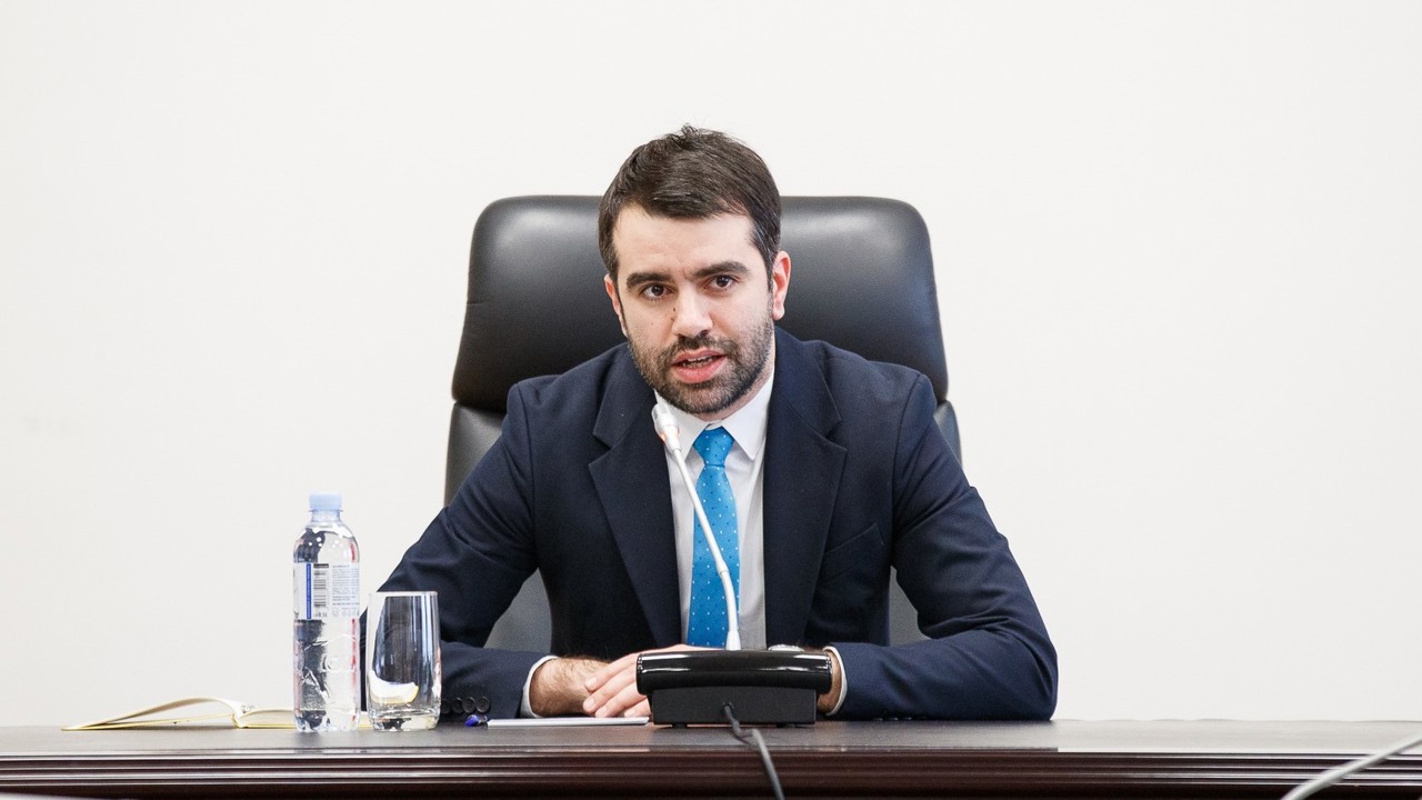 8a9bf09a-0784-4b3e-b544-c85d71508df9