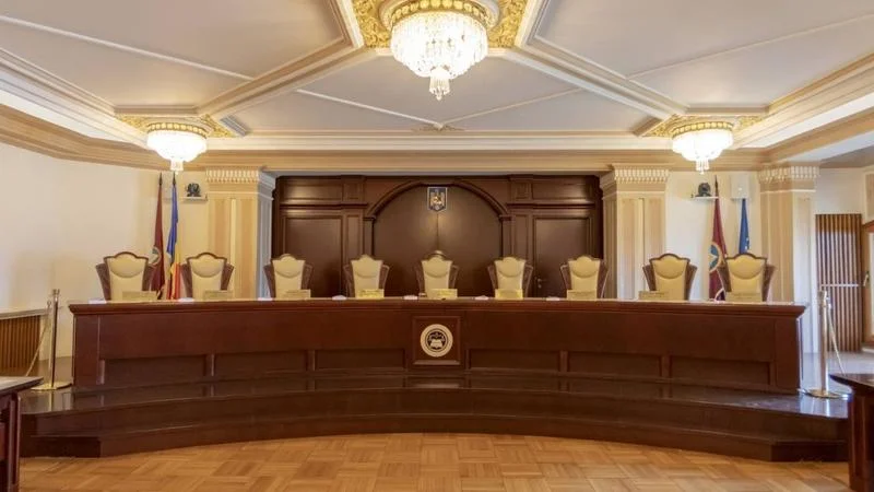 Curtea-Constitutionala-a-anulat-rezultatele-turului-1-al-alegerilor-prezidentiale