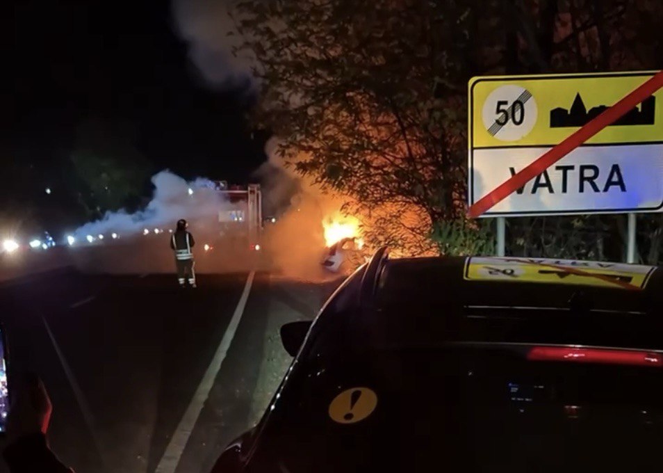 50a65b64-9800-4077-a397-da2ce44bfcc4