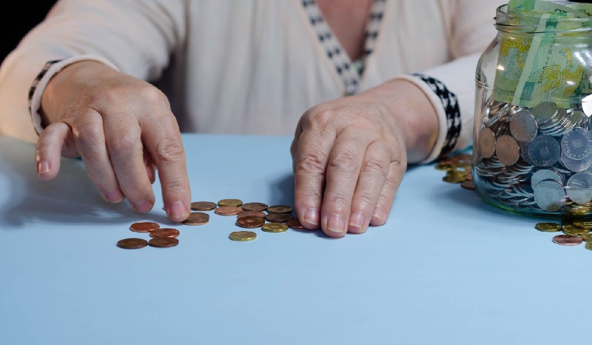 bani-saracie-romania