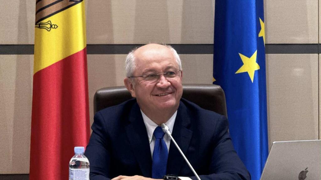 cad43f1d-e596-404b-b889-7ce5cab976c1