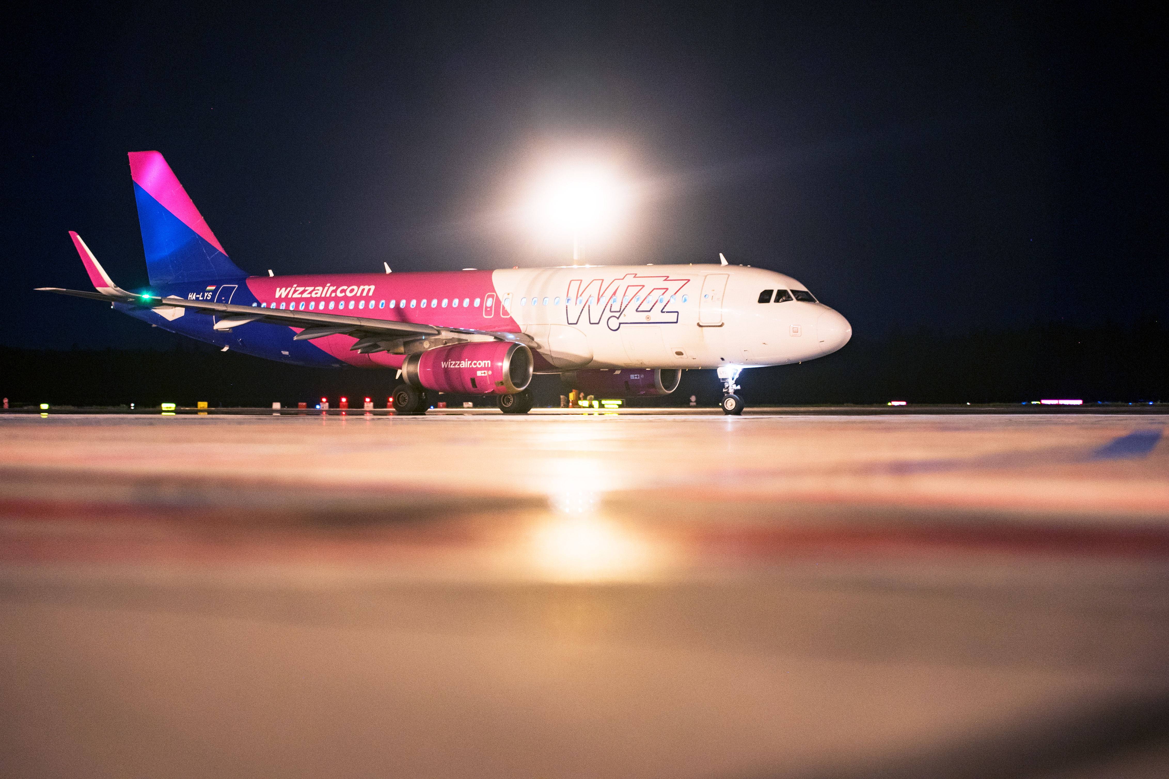 wizz air servicii suspendate