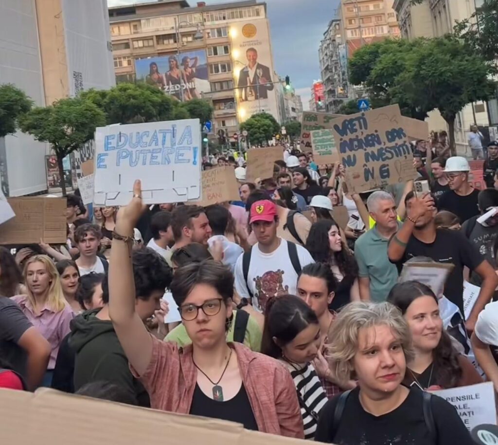 Protest-studenti-burse-duminica-1024x915